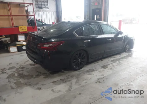 2018 Nissan Altima 2.5 Sr из США, поврежденный, VIN 1N4AL3AP2JC217791